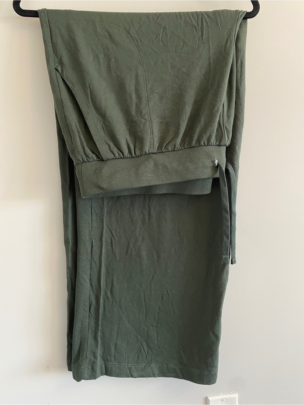 Terra & Sky Olive Green Drawstring Capris